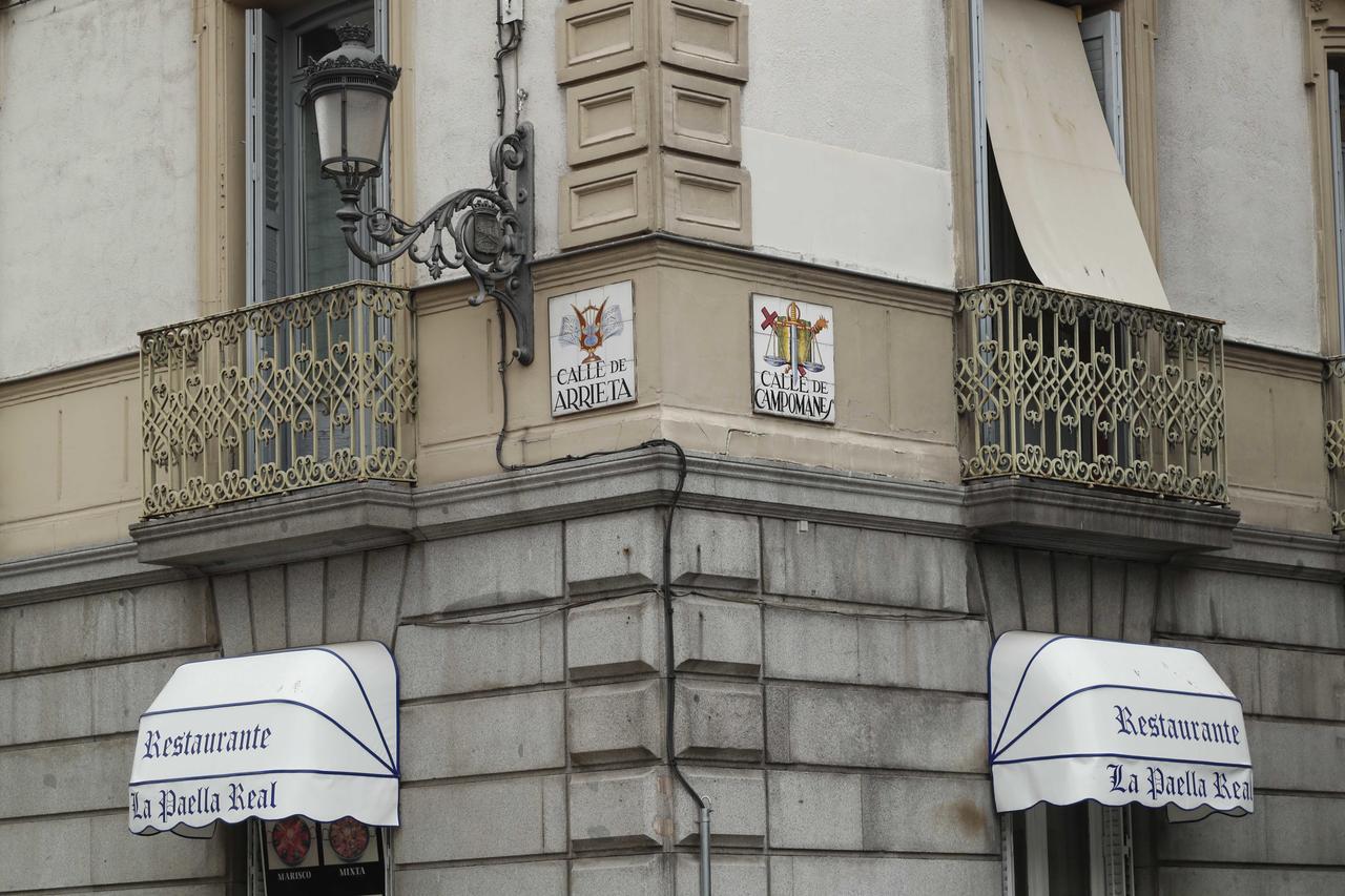 Hotel Escala Opera Madryt Zewnętrze zdjęcie
